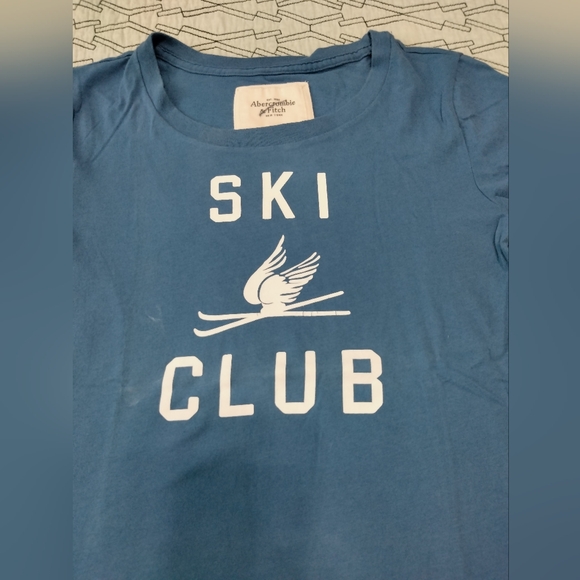 Abercrombie and Fitch Medium Tee - Picture 6 of 9